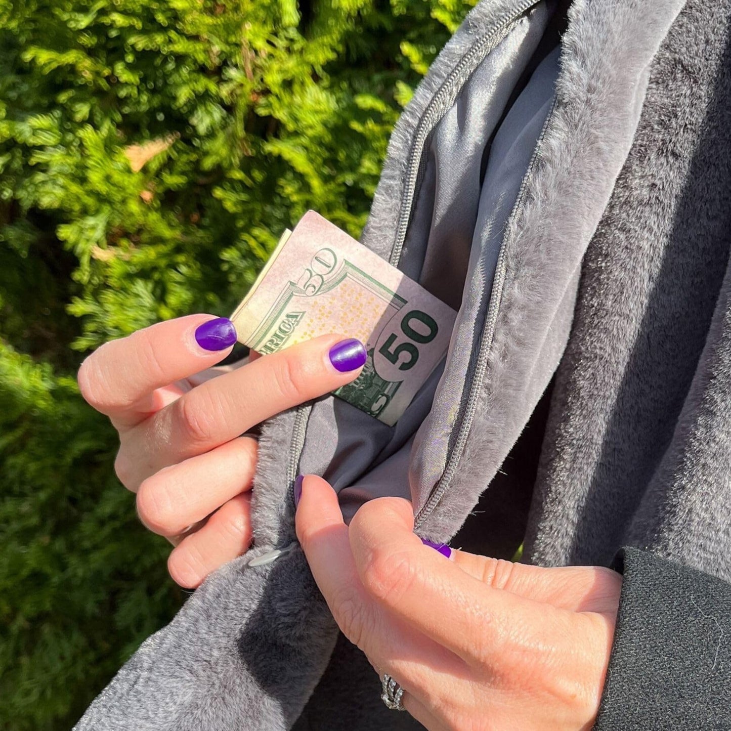 🧣50 % de réduction🔥 L’écharpe la plus confortable avec une poche zippée dissimulée