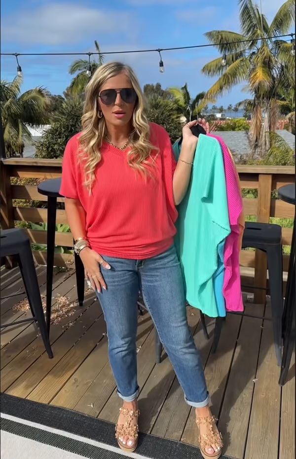 💥50% de réduction💥Confort ultime T-shirt d'été à col en V pour femmes (2 Achetés, Livraison gratuite)